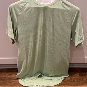 Lululemon mens tshirt